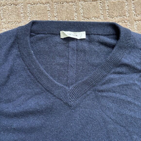 THE ROW Stockwell Cashmere Sweater Women's XS Navy Blue V-Neck Tailored Luxury - Picture 3 of 13